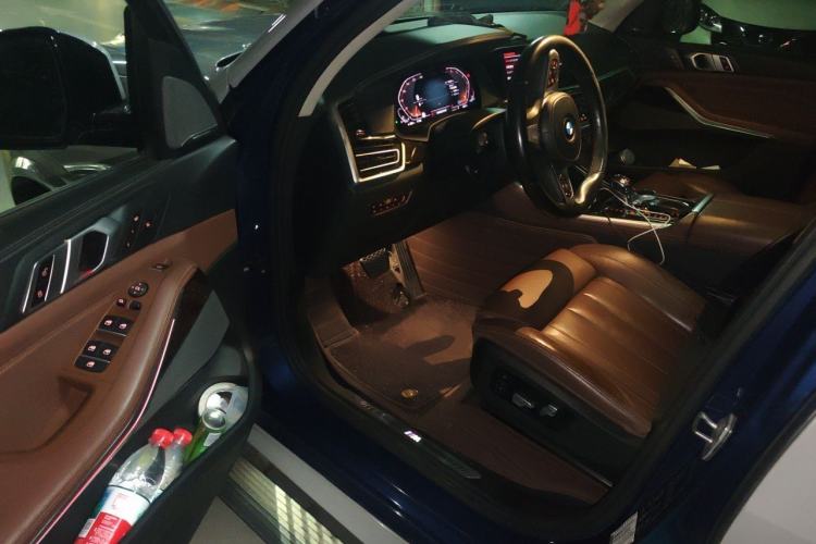 Used BMW X5 2019 xDrive40i Luxury Model with M Sport Package
