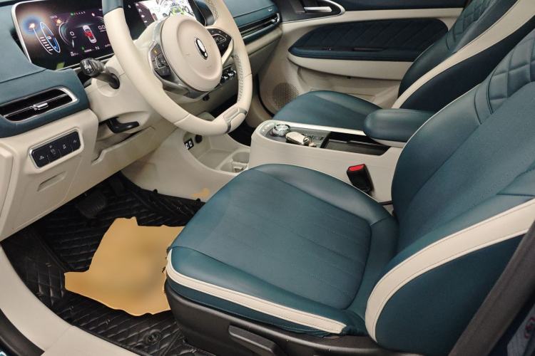 Used ORA Good Cat 2021 400km Standard Range Venus Edition Lithium Iron Phosphate Left Front Seat