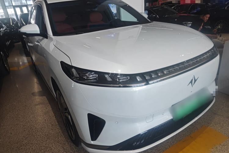 Used Dongfeng eπ eπ008 2025 210Ultra LikeYi Edition 6-Seater
