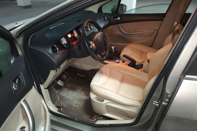 Used Peugeot 408 2013 1.6L Manual Comfort Edition