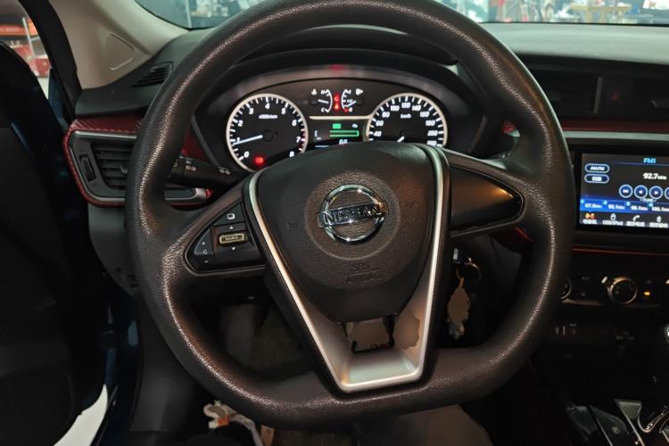 Used Nissan Lannia 2016 1.6L CVT Cool Edition
