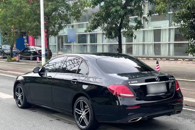 Used Mercedes-Benz E-Class 2017 E 300 Sport Edition Exterior 5