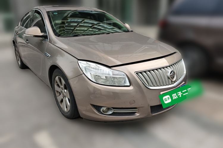 Used Buick Regal 2012 2.0L Luxury Edition Front Right 45 Deg