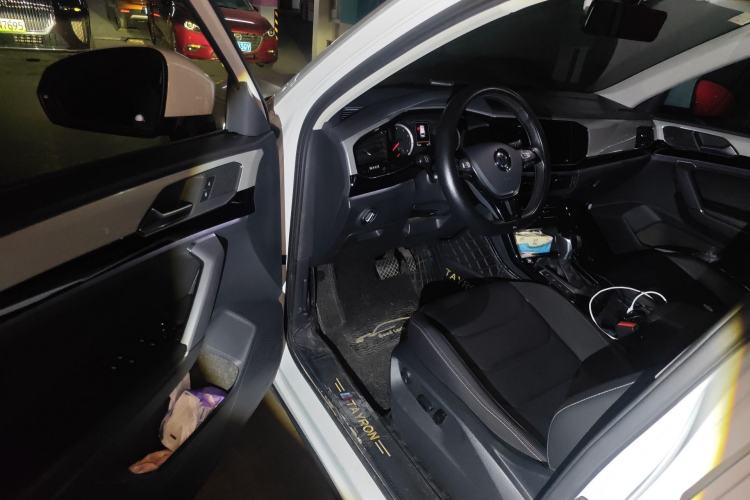 Used Volkswagen Tayron 2020 330TSI Two-Wheel Drive Luxury Smart Connectivity Version