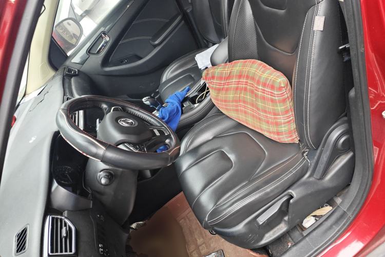 Used Dongfeng Fengon 580 2016 1.5T Manual Luxury Edition Left Front Seat