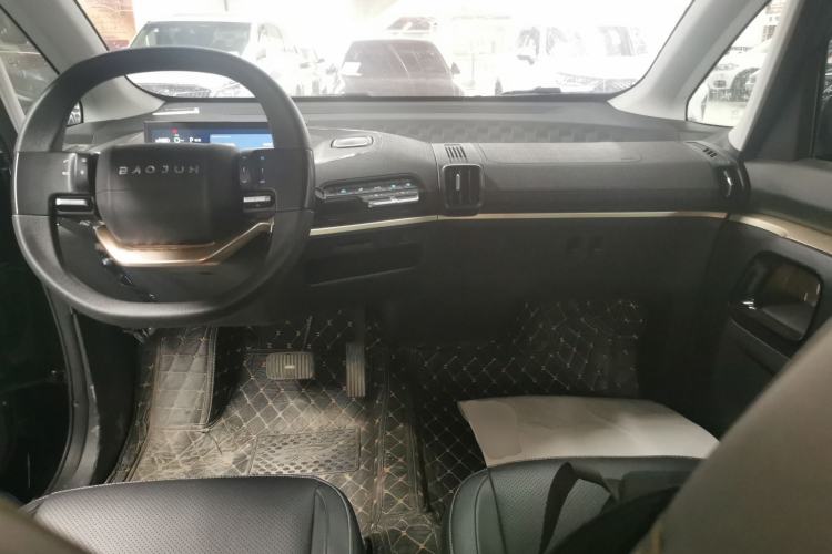 Used Baojun KiWi EV 2022 Artist Lite Edition Ternary Lithium Center Console