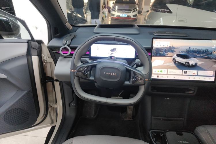 Used Lynk & Co Z20 2025 530 km Range Rear-Wheel Drive Max
