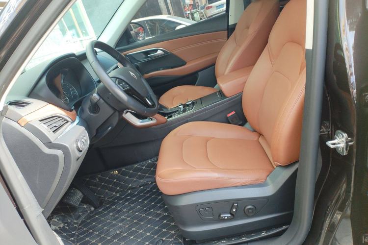 Used BORGWARD BX7 2018 28T Front-Wheel Drive Quality Enjoyment Version 5 Seats China VI Emission Standard
