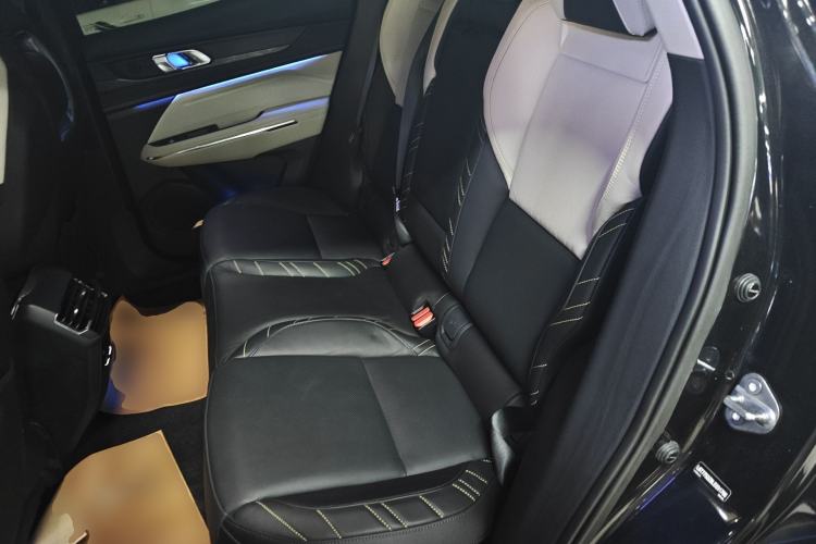 Used Lynk & Co 05 2020 2.0TD Two-Wheel Drive Shine Halo Left Rear Seat