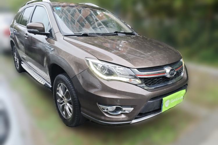 Used BYD S7 2017 1.5T Manual Luxury Model Front Right 45 Deg