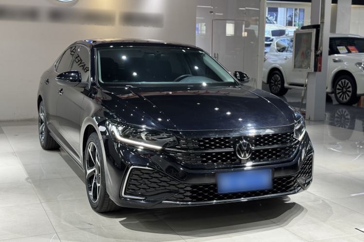 Used Volkswagen Passat 2024 330TSI Starry Elite Edition