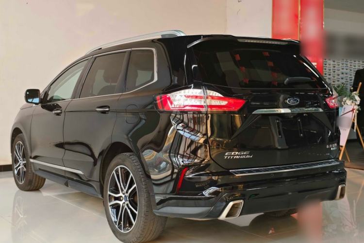 Used Ford Edge 2020 EcoBoost 245 Two-Wheel Drive Titanium 7-Seater
