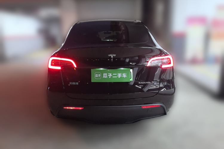 Used Tesla Model Y 2023 Rear-Wheel-Drive Version
