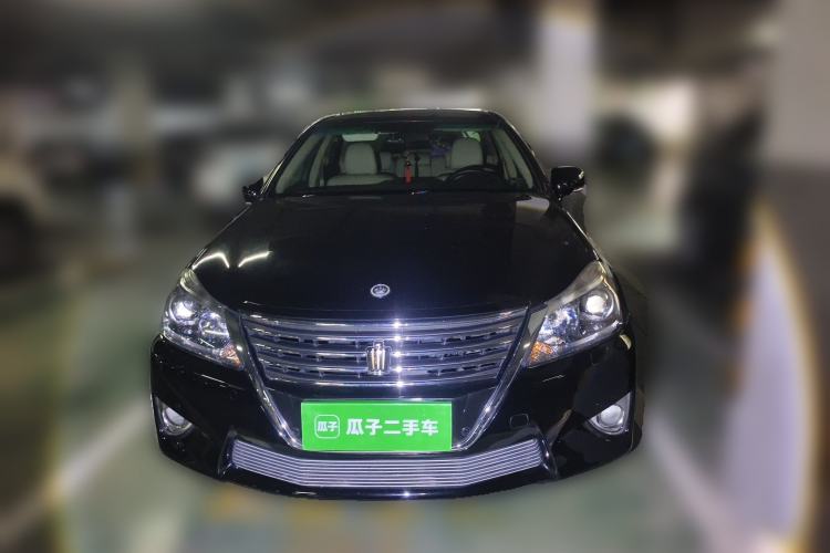 Used Toyota Crown 2012 2.5L Royal Leather Edition
