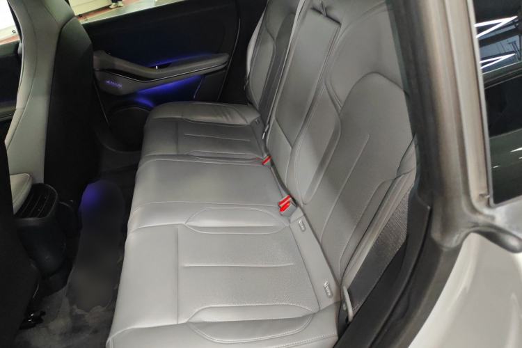 Used Nio ET5 2022 75 kWh Left Rear Seat