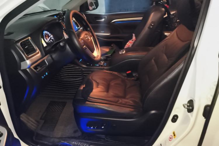 Used Toyota Highlander 2015 2.0T Four-Wheel Drive Luxury Edition 7-Seater Left Front Seat