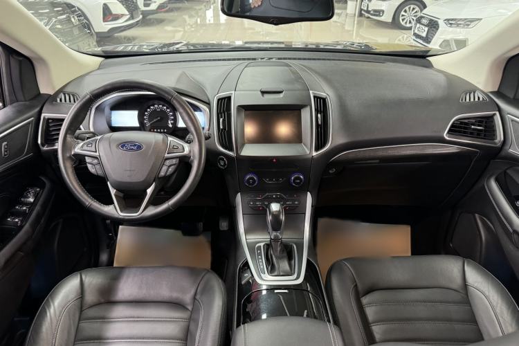 Used Ford Edge 2015 2.0T GTDi Two-Wheel-Drive High-Line Version
