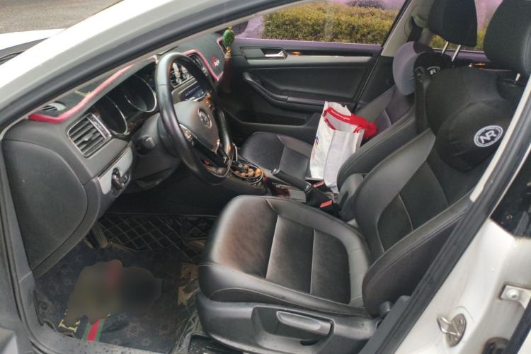 Used Volkswagen Sagitar 2017 180TSI Automatic Luxury Edition Left Front Seat