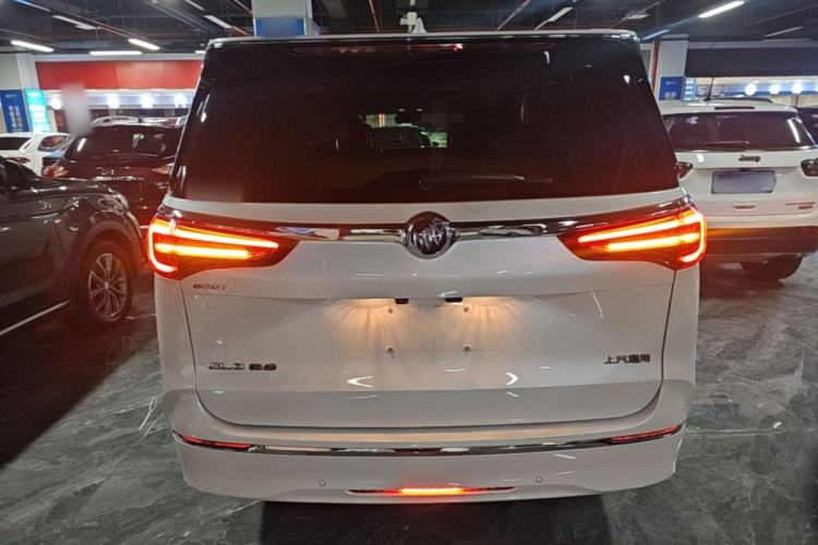 Used Buick GL8 2021 ES Land Cruiser 653T Luxury Edition Rear