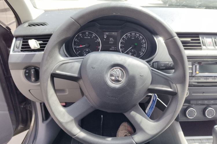 Used Skoda Octavia 2015 1.6L Automatic Yijie Edition
