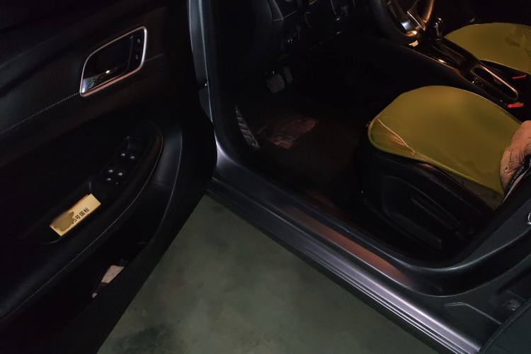 Used Roewe i5 2019 GL 20T Automatic 4G Connected & Ultra-Cool Play Edition