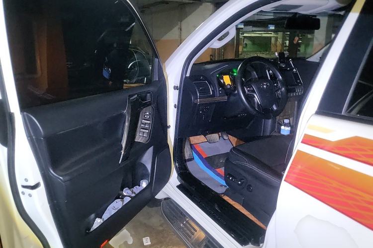 Used Toyota Prado 2018 3.5L Automatic TX-L NAVI with Rear-Mounted Spare Tire
