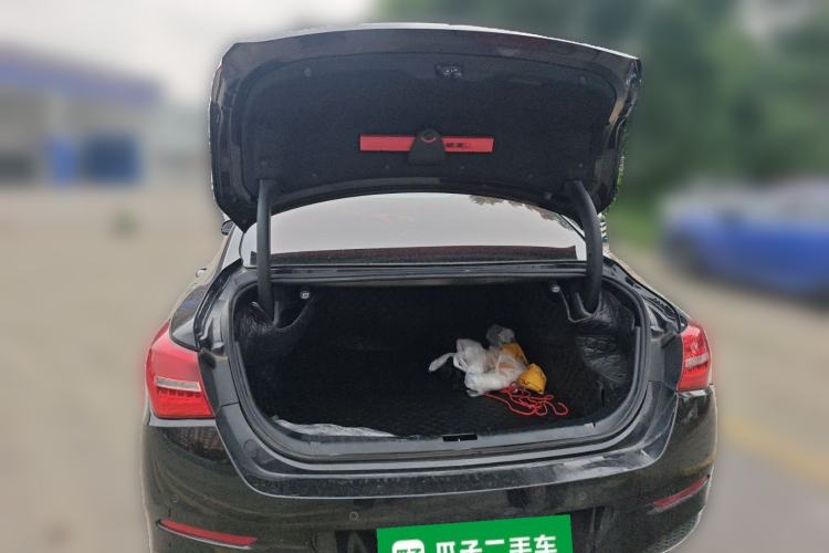 Used Hongqi H5 2019 30TD Smart Connect Dynamic Edition Trunk