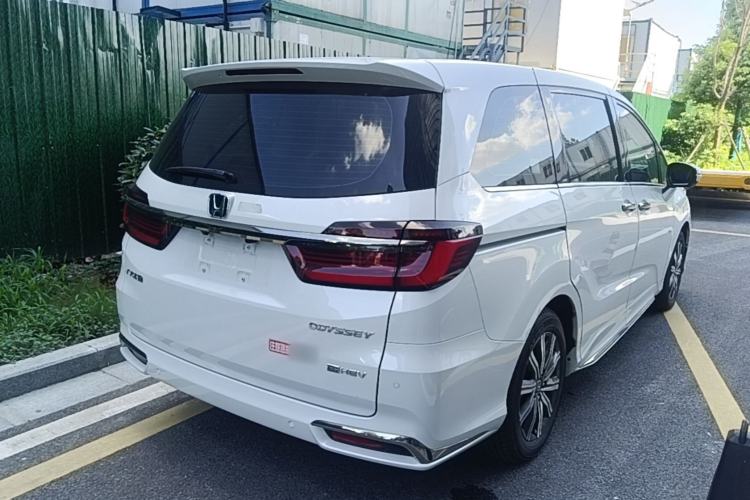 Used Honda Odyssey 2024 2.0L eHEV Sharp & Smart Edition