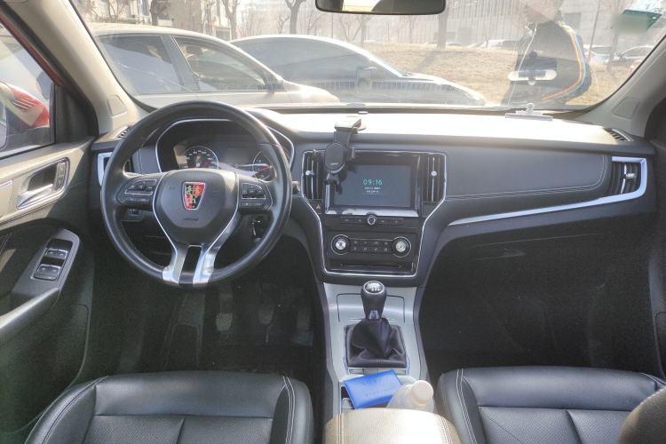 Used Roewe RX5 2016 20T Two-Wheel Drive Manual Flagship Edition
