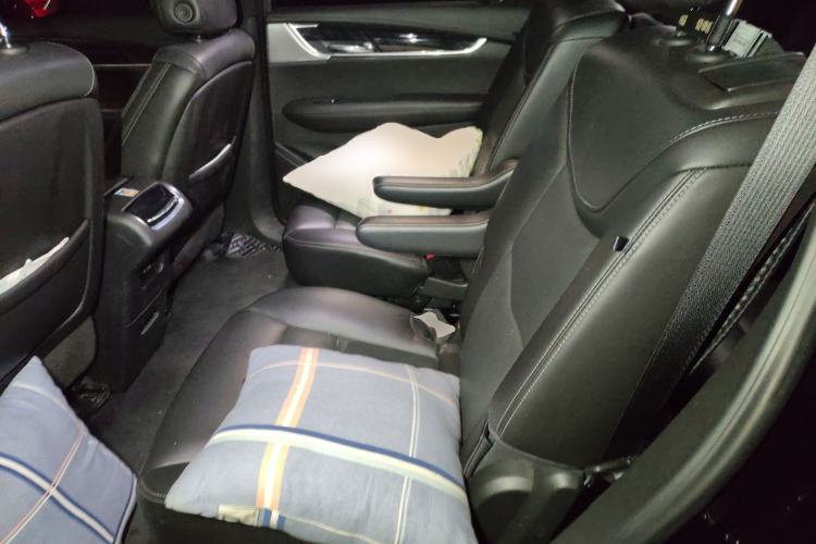 Used Cadillac XT6 2022 2.0T Six-Seater Four-Wheel-Drive Luxury Standard Edition
