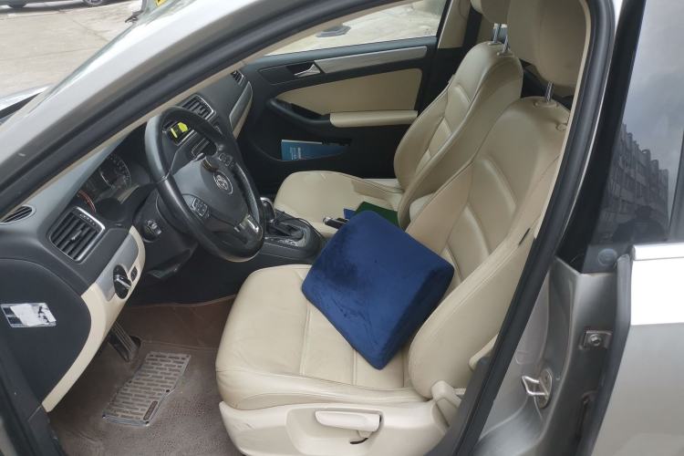 Used Volkswagen Sagitar 2012 1.4TSI Automatic Luxury Edition
