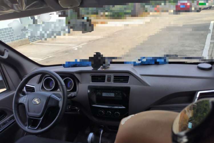 Used King Long Longyao 6 2022 Innovative Hang 38.64 kWh Van Series
