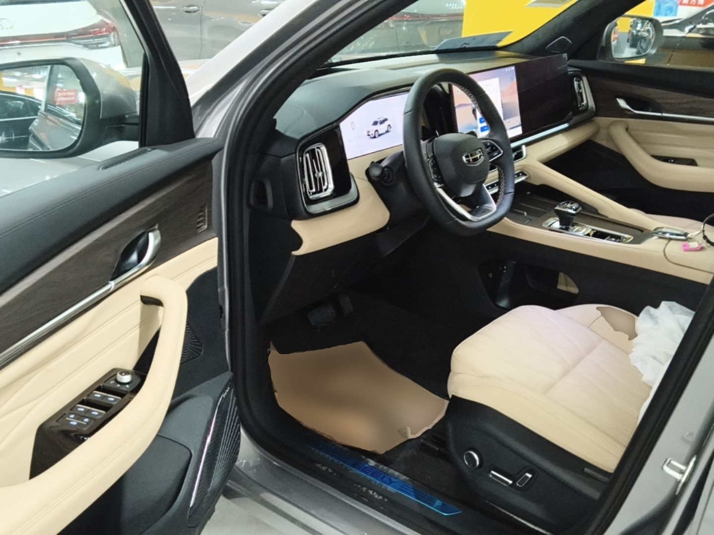 Geely Auto Monjaro L 2026 Model Oriental Yao 2.0TD Automatic Lanxing Edition — снимка 18