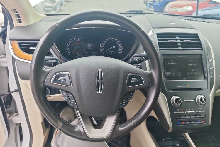 Used Lincoln MKC 2014 2.0T Two-Wheel-Drive Luxury Edition