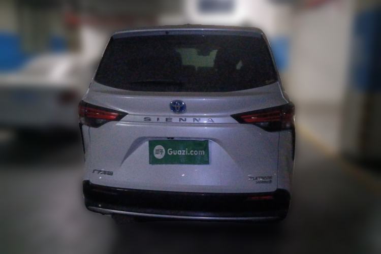 Used Toyota SIENNA 2021 2.5L Hybrid Platinum Edition