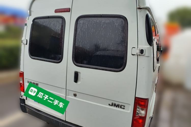 Used JMC Transit 2021 2.8T Space King Standard Version Long Wheelbase Mid-Height Roof Rear Single Tire – Step 6-Seater Diesel China VI Emission Standard JX493

