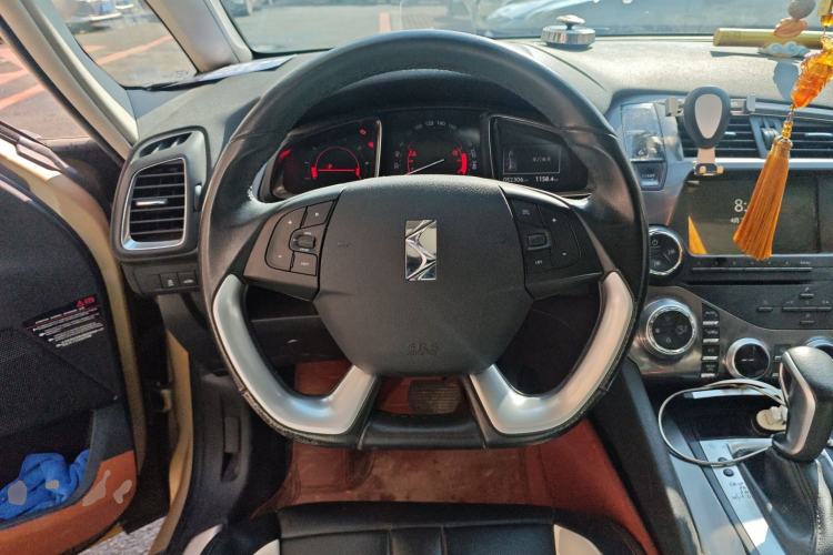 Used DS 5 2015 1.6T Luxury Edition THP160 Steering Wheel