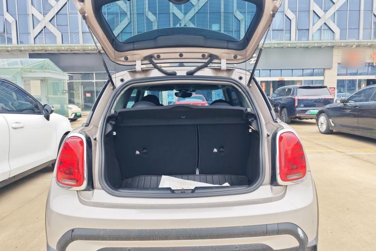 Used MINI 2023 Updated 1.5T COOPER Artist Trunk