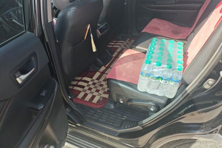 Used Toyota Highlander 2015 2.0T Four-Wheel Drive Luxury Edition 7-Seater Left Rear Seat