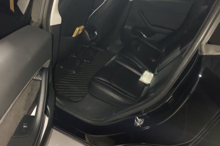 Used Tesla Model Y 2022 Rear-Wheel-Drive Version
