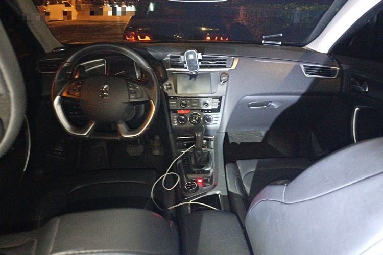 Used DS 6 2016 1.6T Luxury Edition THP160
