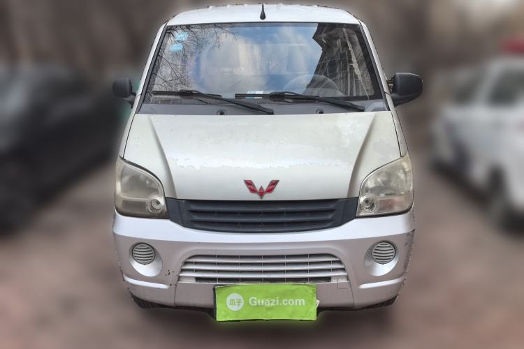 Used Wuling Zhiguang 2010 1.0L New Version Practical Short-Body L2Y Front
