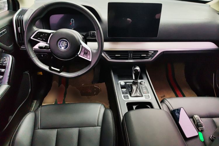 Used BYD Tang 2019 2.0T Automatic SmartConnect Luxury 7-Seater China VI Standard Center Console