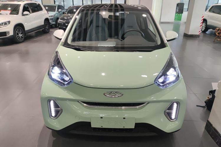 Used Chery Little Ant 2022 Revised Version Sweet Pink Edition Half-Sugar Version Lithium Iron Phosphate 30.7 kWh 30 kW 301 km