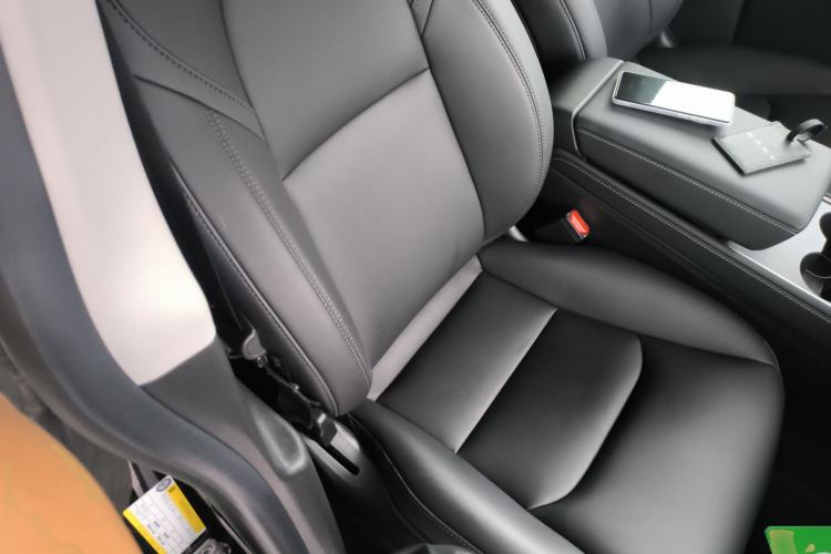 Used Tesla Model Y 2023 Long-Range All-Wheel-Drive Version