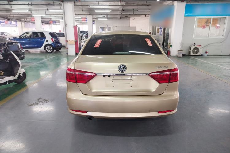 Used Volkswagen Lavida 2013 Revised Classic 1.6L Manual Fashion Edition