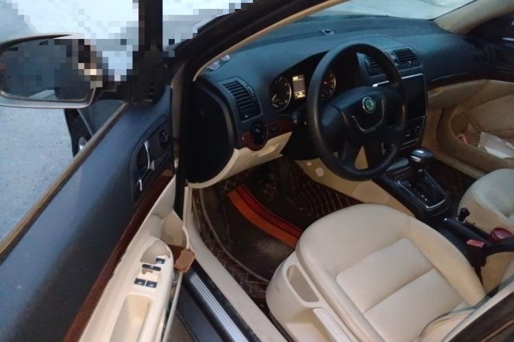 Used Skoda Octavia 2013 1.6L Automatic Yijun Edition Driver Seat