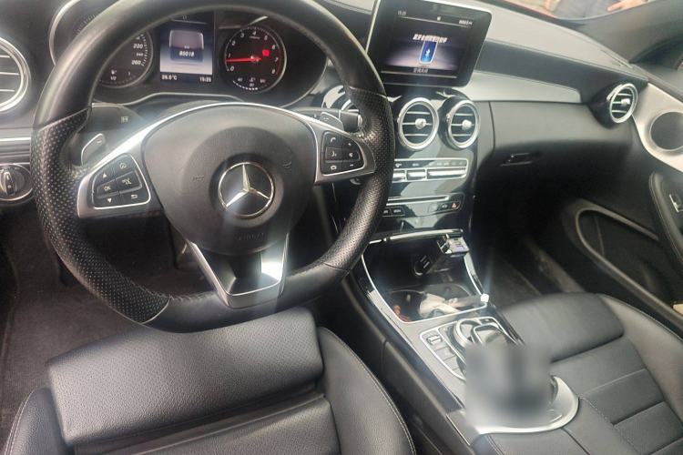 Used Mercedes-Benz C-Class 2018 C 200 4MATIC Coupe Center Console