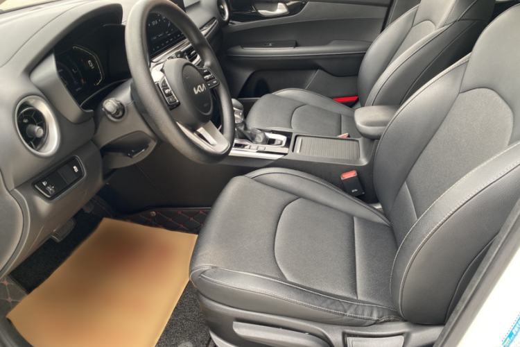 Used Kia K3 2021 Revised 1.5L CVT Fashion Edition Interior 3