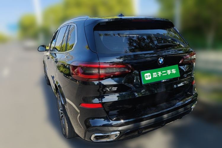 Used BMW X5 2022 Restyled xDrive 30Li Luxury Version M Sport Package
